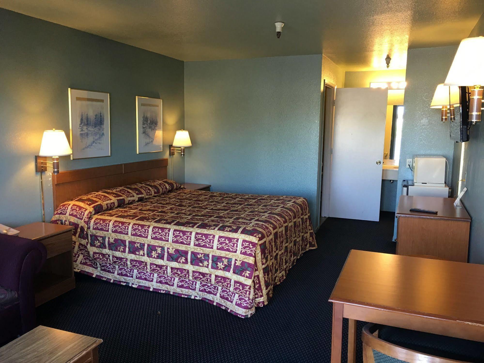 Applegate Inn Atwater Eksteriør bilde
